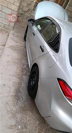 تۆیۆتا کۆرۆلا